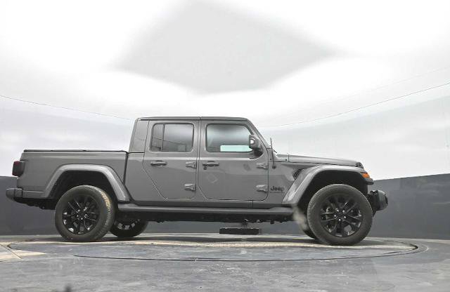 Used 2022 Jeep Gladiator Overland AWD/4WD image 35