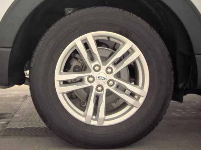 Certified 2022 Ford Explorer XLT w/ Equipment Group 202A AWD/4WD image 18