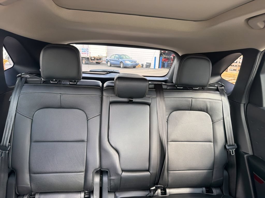 Certified 2020 Ford Escape Titanium w/ Titanium Premium Package 2.0 AWD/4WD image 44