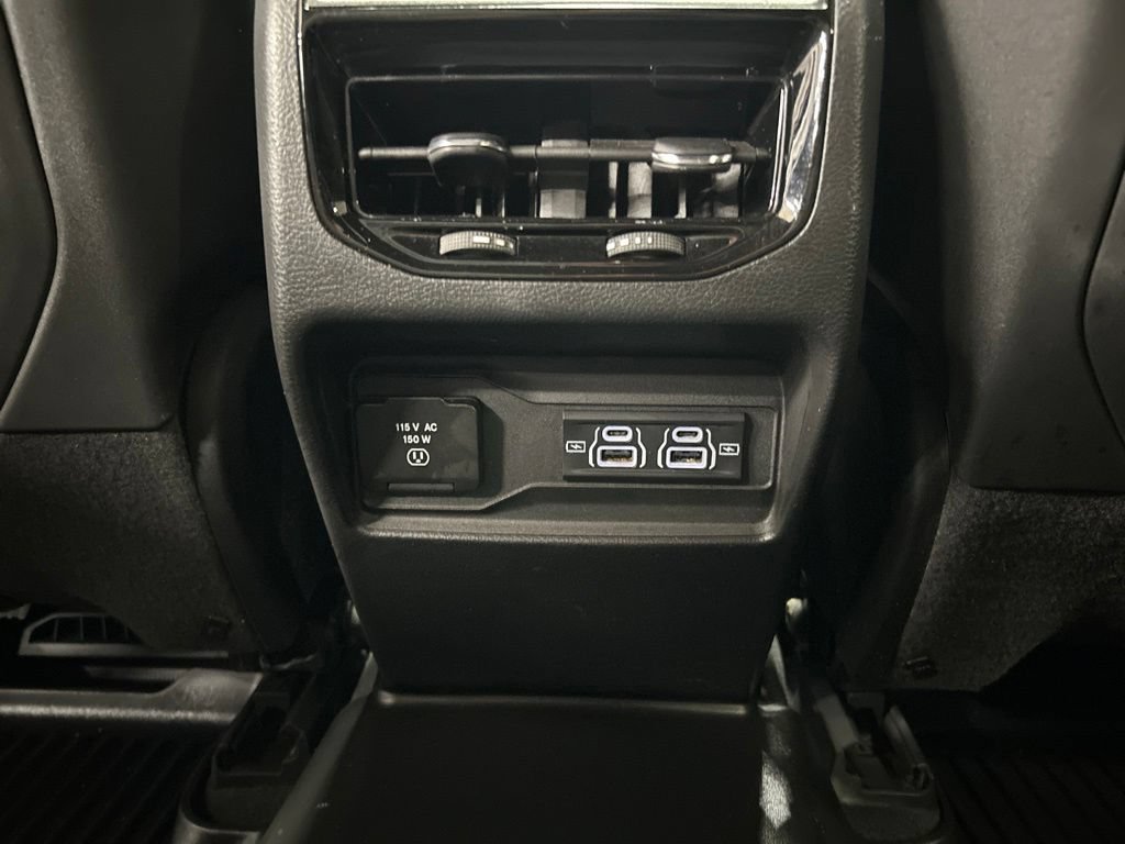 Used 2023 Jeep Grand Cherokee Altitude AWD/4WD image 26