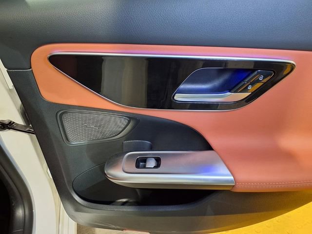 Used 2025 Mercedes-Benz C 300 4MATIC Sedan image 20