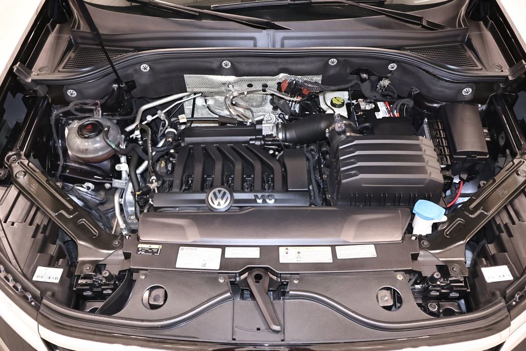 Used 2022 Volkswagen Atlas SEL R-Line AWD/4WD image 45