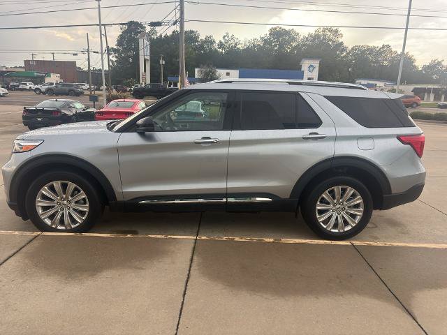 Certified 2024 Ford Explorer Limited w/ Equipment Group 301A AWD/4WD image 8