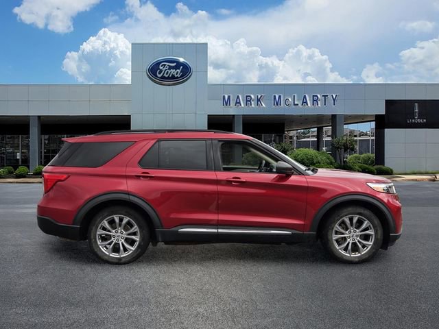 Certified 2021 Ford Explorer XLT w/ Equipment Group 202A RWD image 6