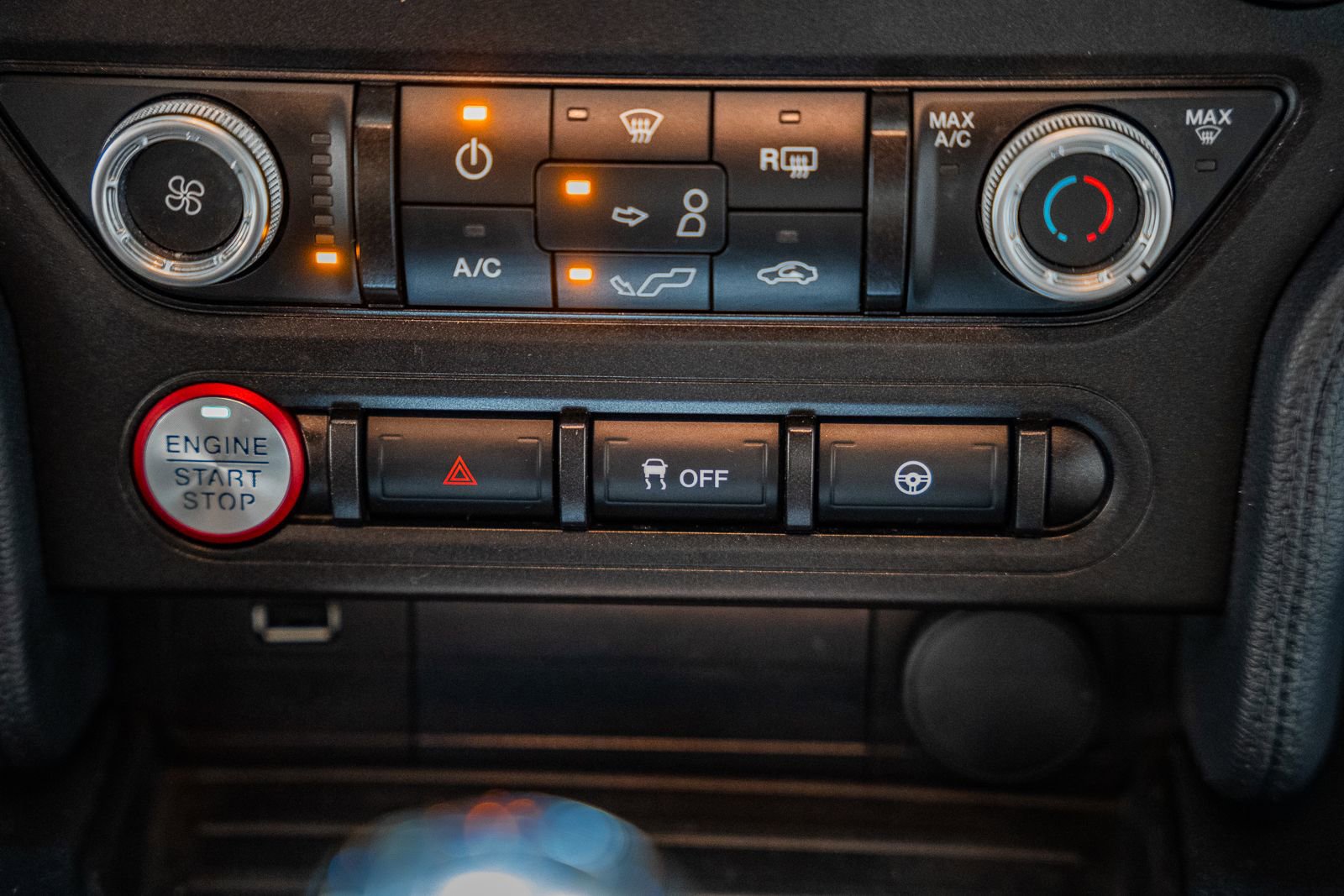 Certified 2019 Ford Mustang Coupe image 29