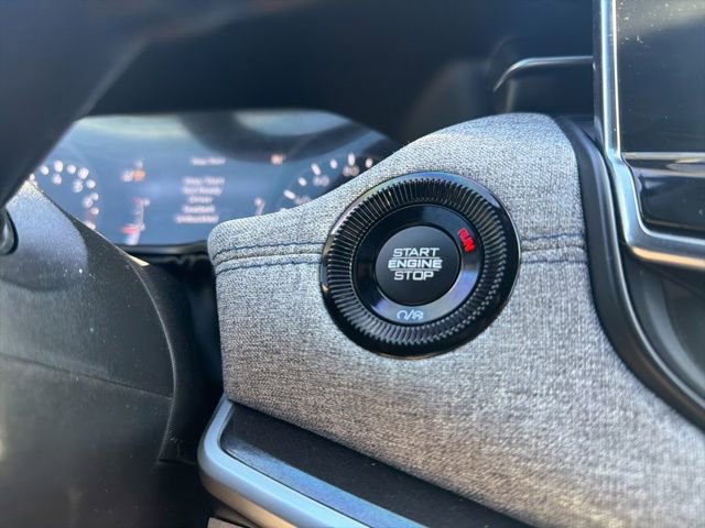 Used 2023 Jeep Compass Latitude AWD/4WD image 35