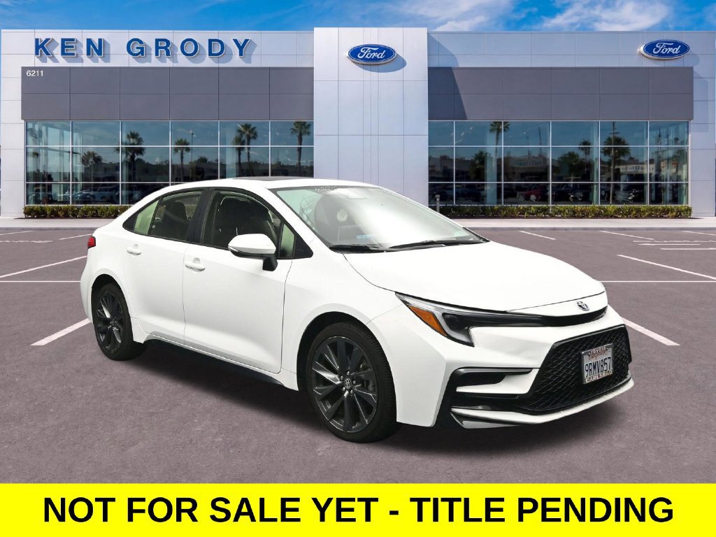 Used 2025 Toyota Corolla SE w/ SE Premium Package
