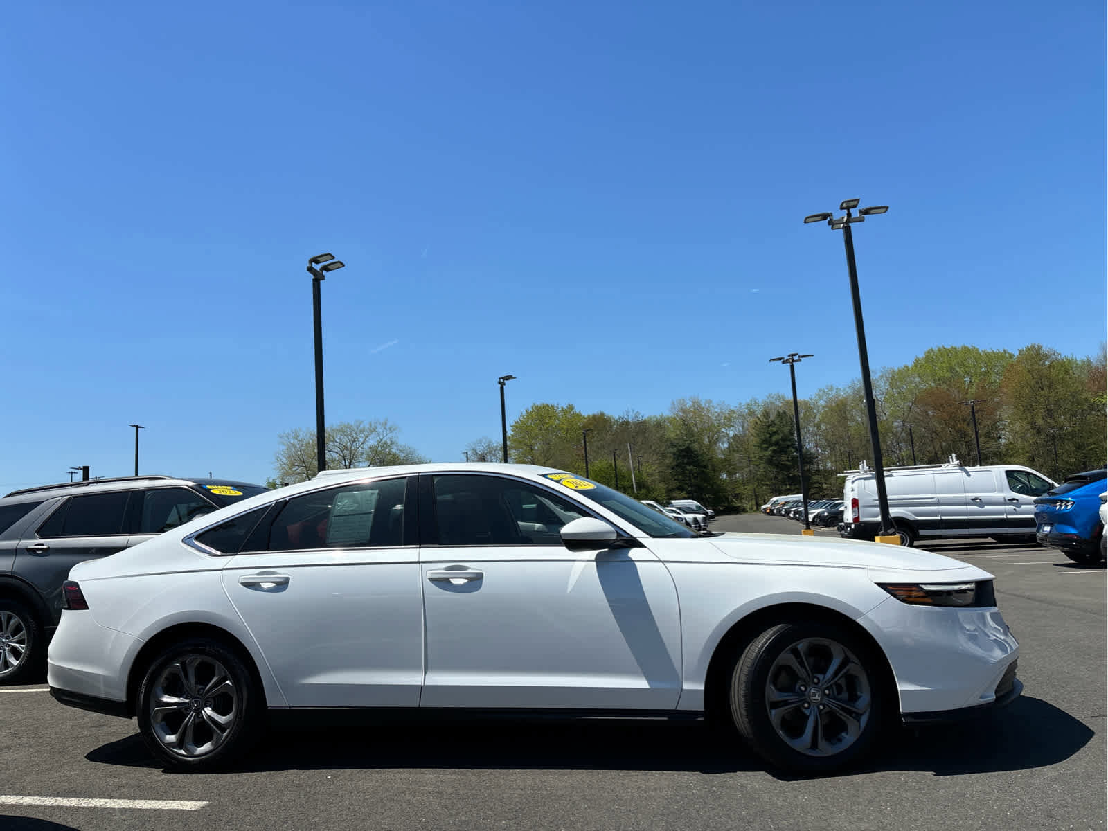 Used 2023 Honda Accord EX image 3