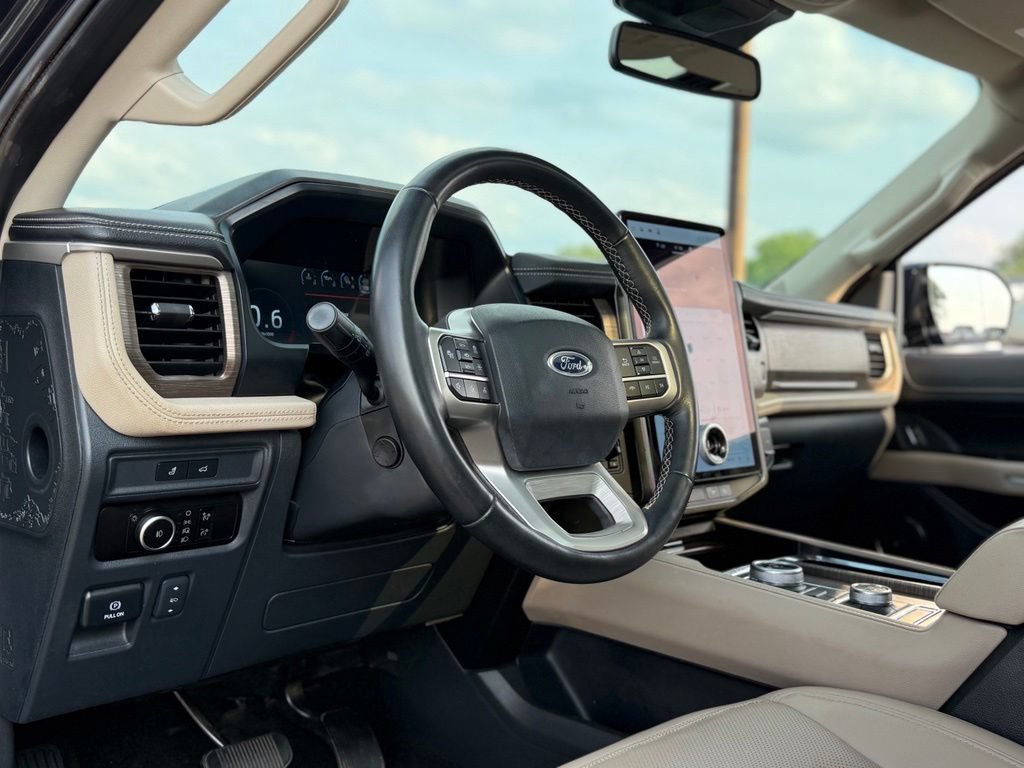 Certified 2023 Ford Expedition Limited AWD/4WD image 9