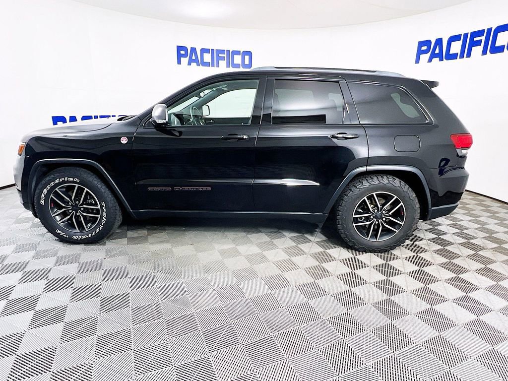 Used 2019 Jeep Grand Cherokee Trailhawk w/ Trailhawk Luxury Group AWD/4WD image 5