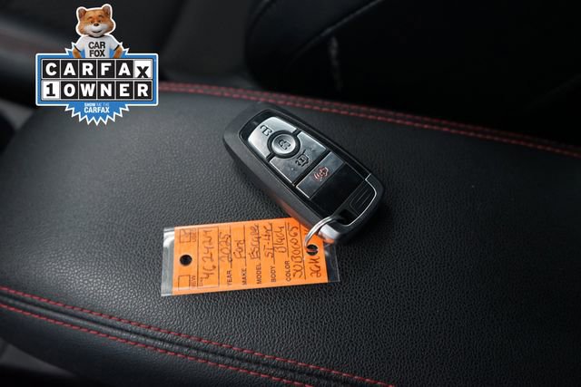 Certified 2025 Ford Escape ST-Line AWD/4WD image 27
