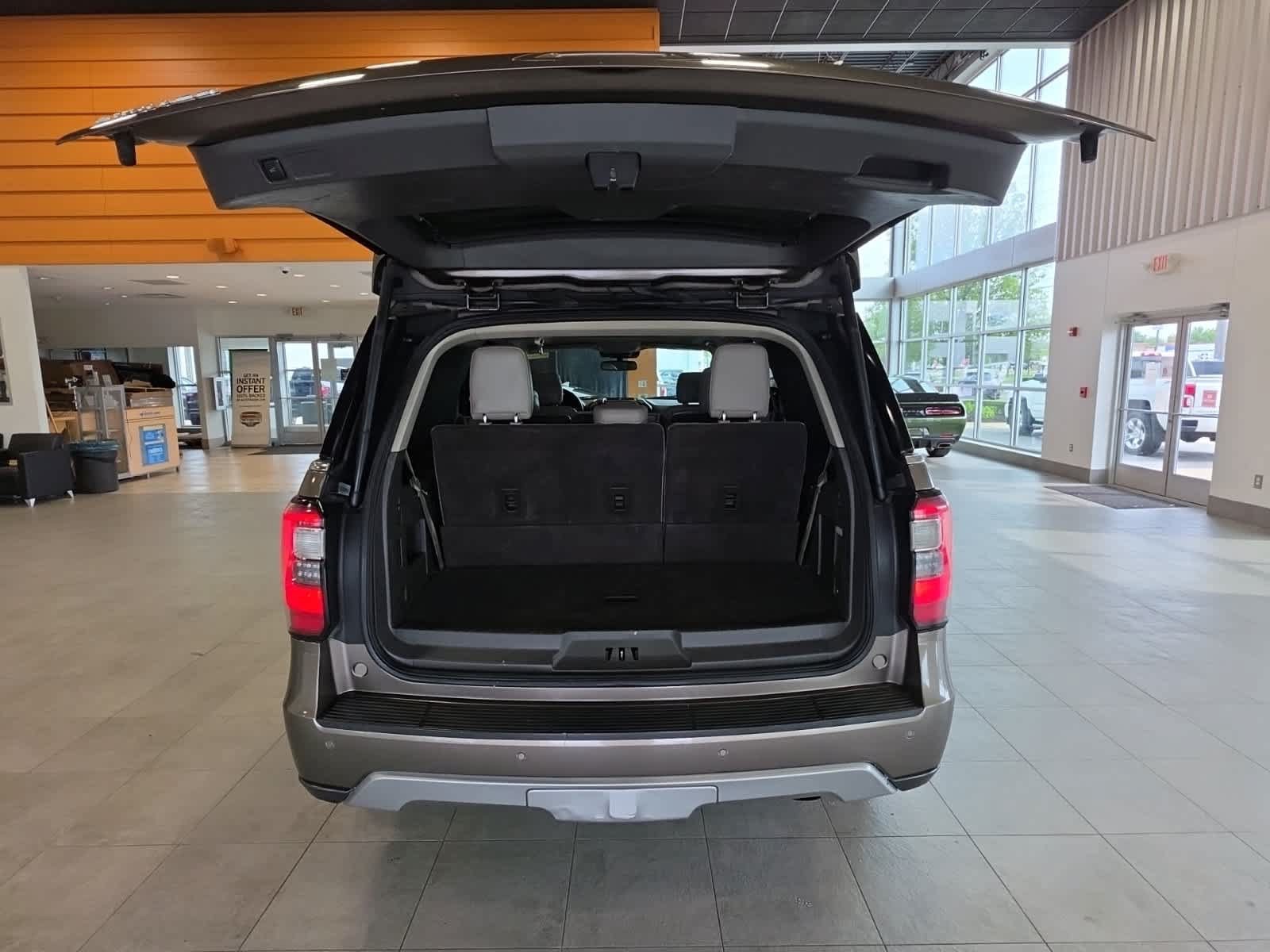 Certified 2019 Ford Expedition Limited w/ Equipment Group 301A AWD/4WD image 36