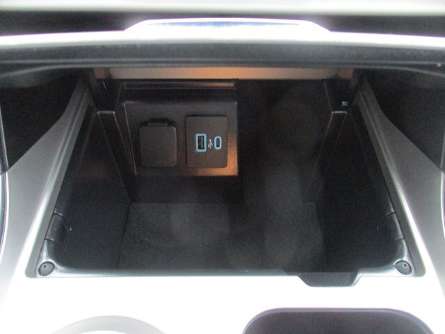 Certified 2023 Ford Explorer XLT w/ Equipment Group 202A AWD/4WD image 16