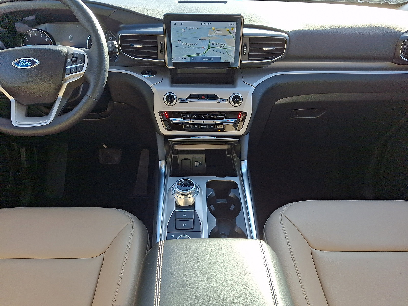 Certified 2024 Ford Explorer XLT w/ Equipment Group 202A image 15