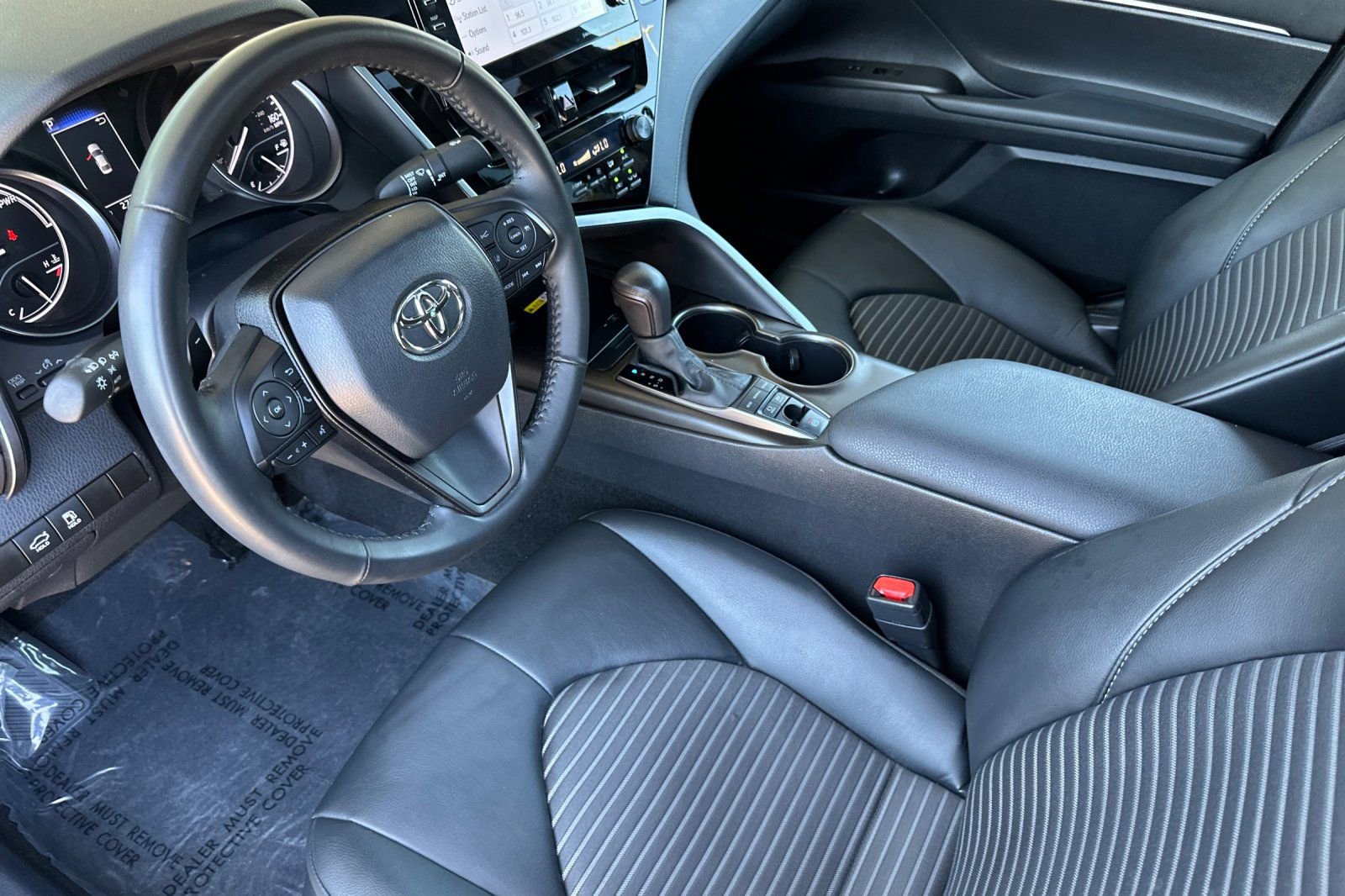 Used 2024 Toyota Camry SE w/ Audio Upgrade Package FWD image 10