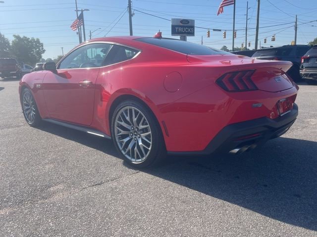 Certified 2025 Ford Mustang GT Premium RWD image 3