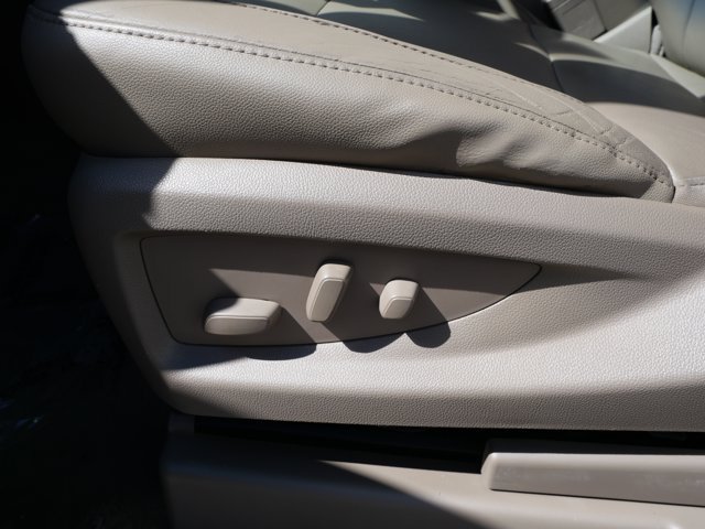 Used 2019 Chevrolet Tahoe LT RWD image 18