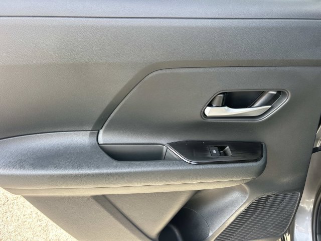 Used 2026 Nissan Kicks SV w/ Cold Weather Package FWD image 17