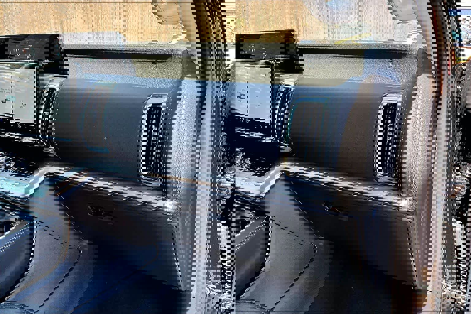 Certified 2025 Ford Expedition Max Platinum image 21