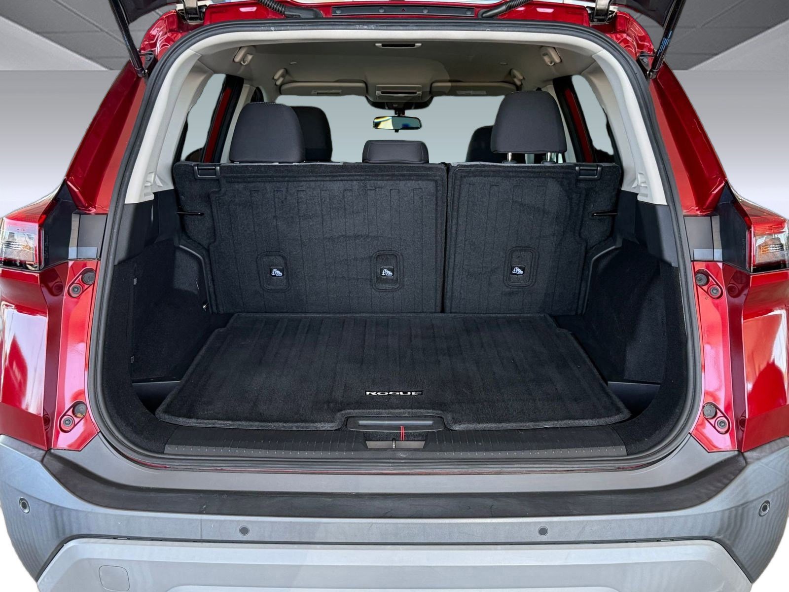 Used 2022 Nissan Rogue S FWD image 31