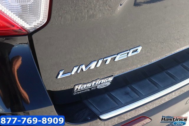 Certified 2022 Ford Explorer Limited w/ Equipment Group 301A image 8