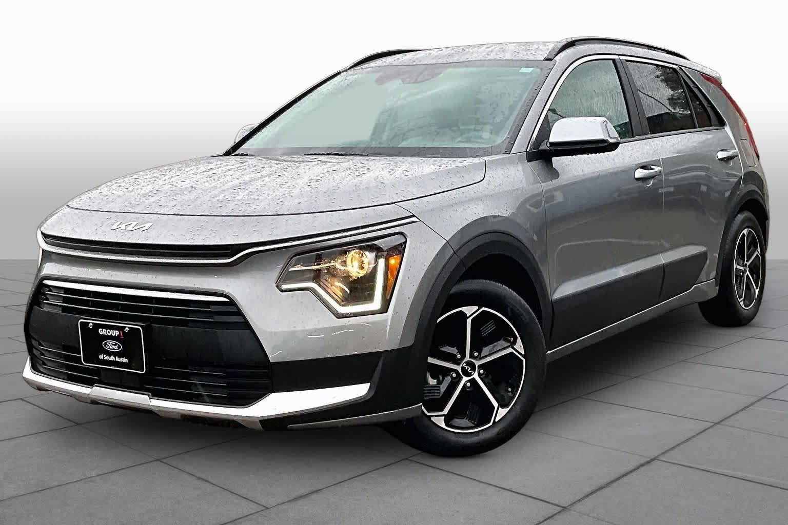 Used 2023 Kia Niro EX FWD image 35