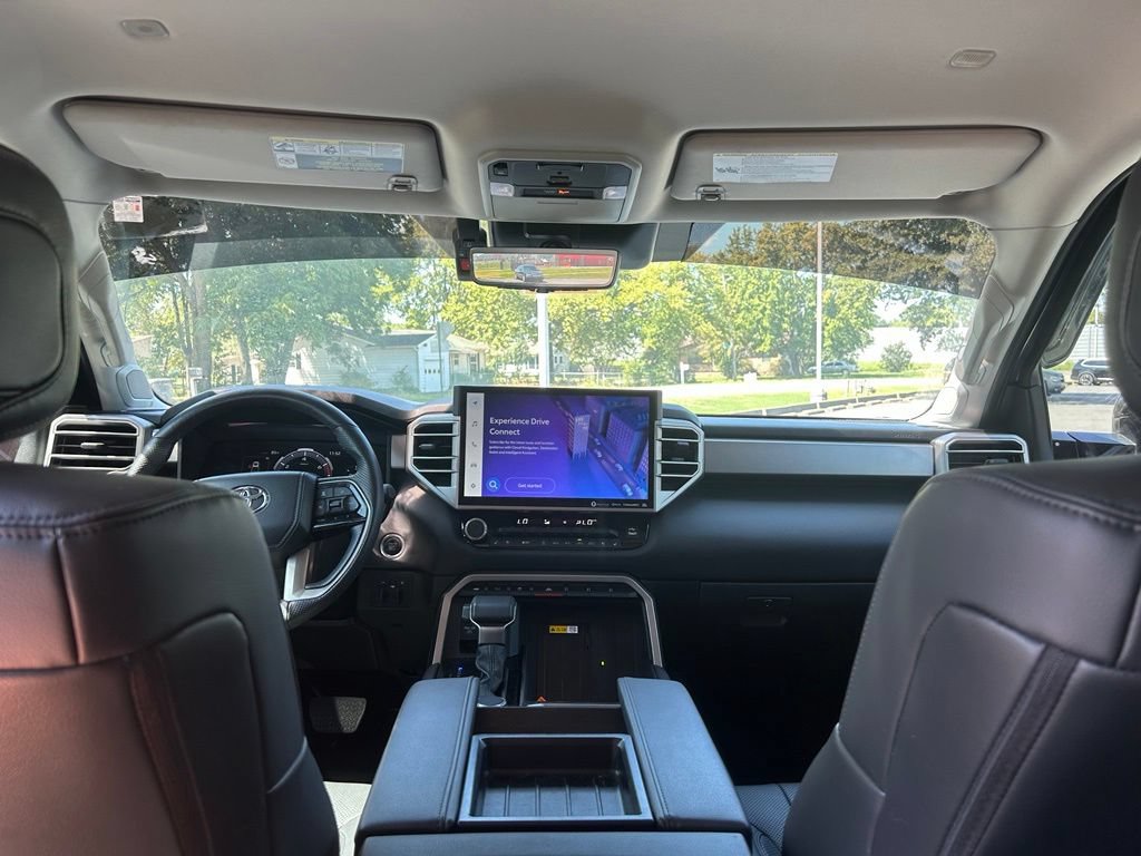 Used 2024 Toyota Tundra Limited AWD/4WD image 30