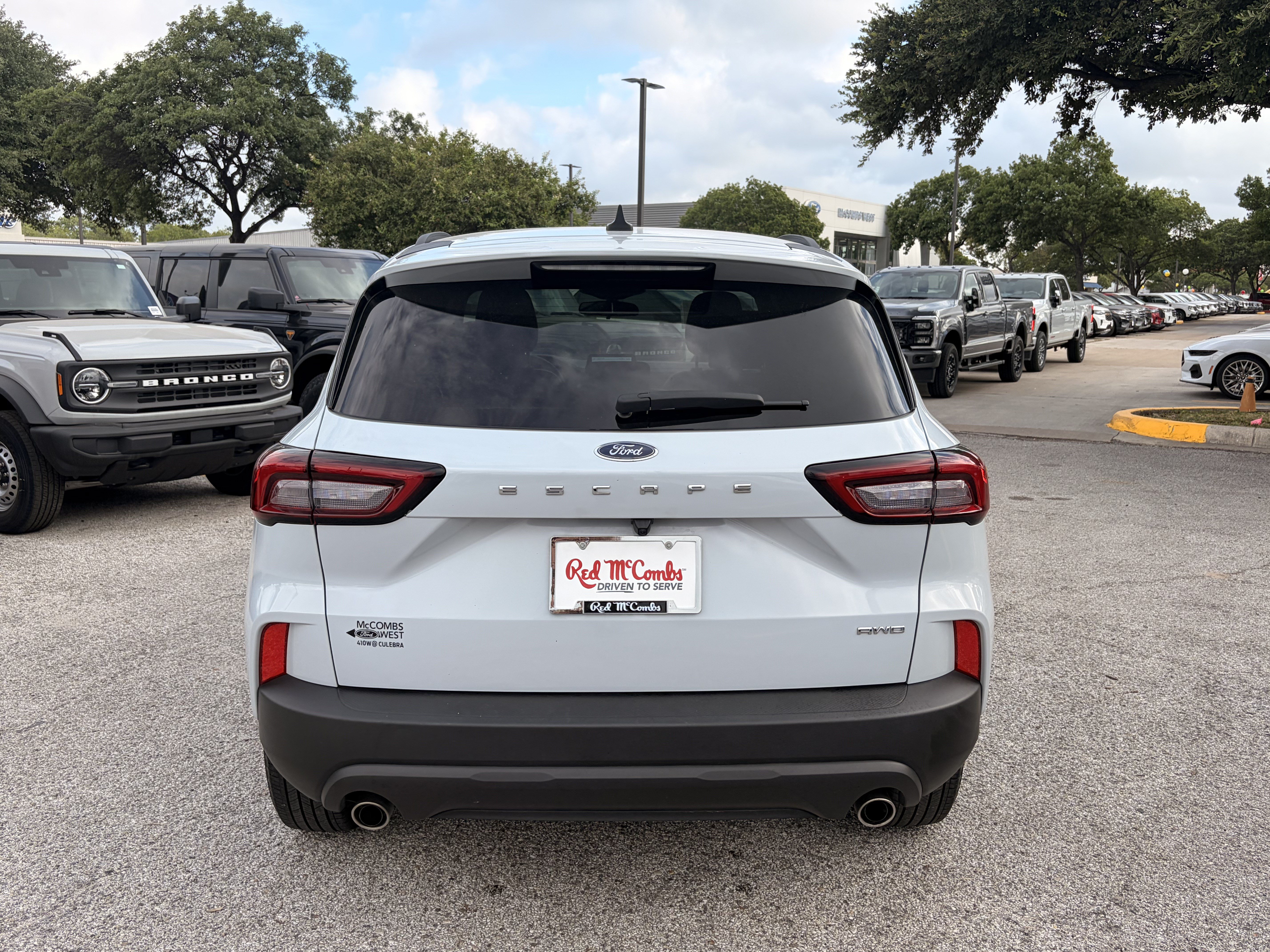 Certified 2025 Ford Escape ST-Line Select AWD/4WD image 5