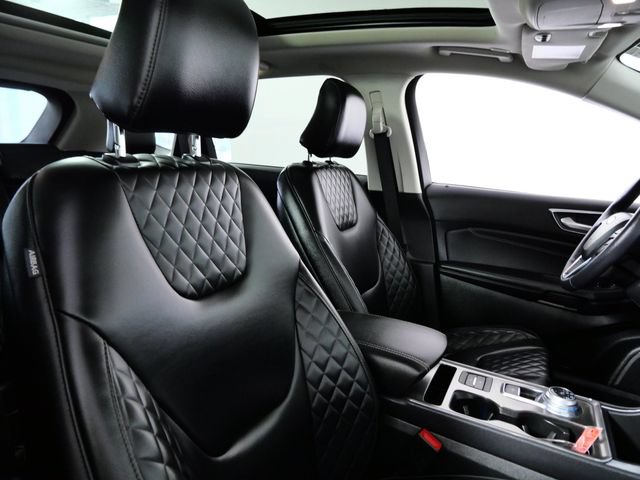 Certified 2024 Ford Edge Titanium AWD/4WD image 11