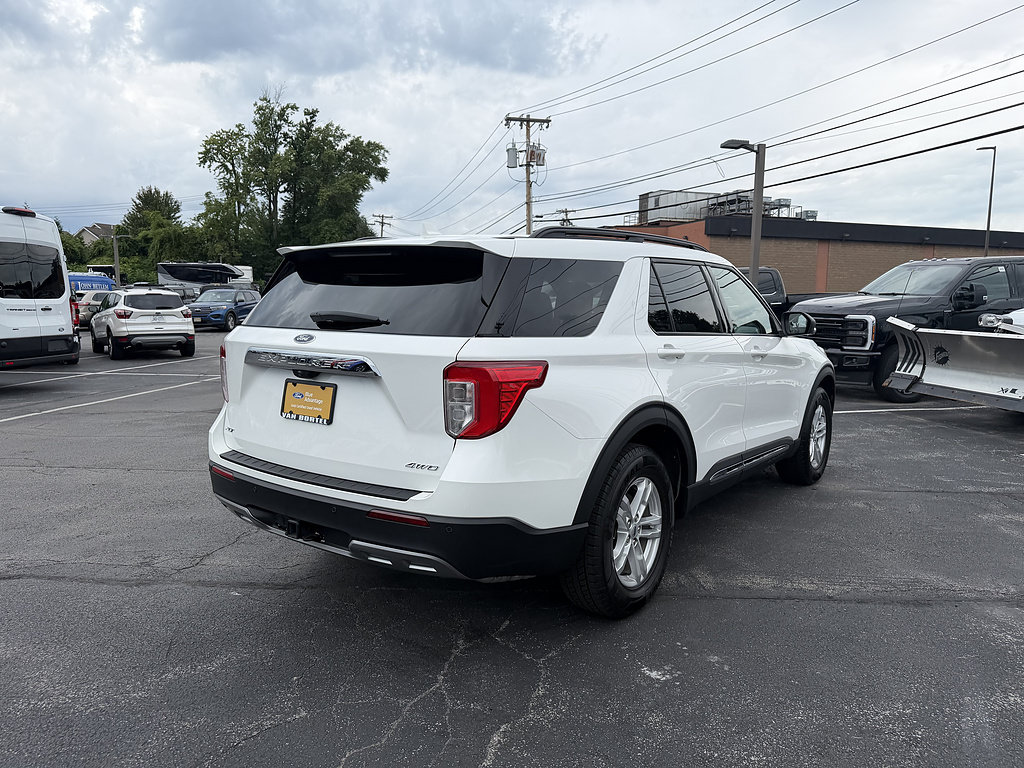 Certified 2023 Ford Explorer XLT w/ Equipment Group 202A AWD/4WD image 8