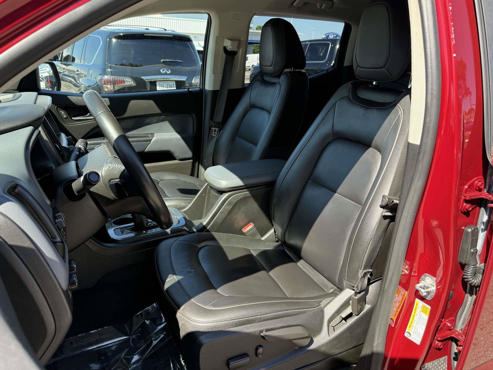 Used 2018 Chevrolet Colorado Z71 AWD/4WD image 21