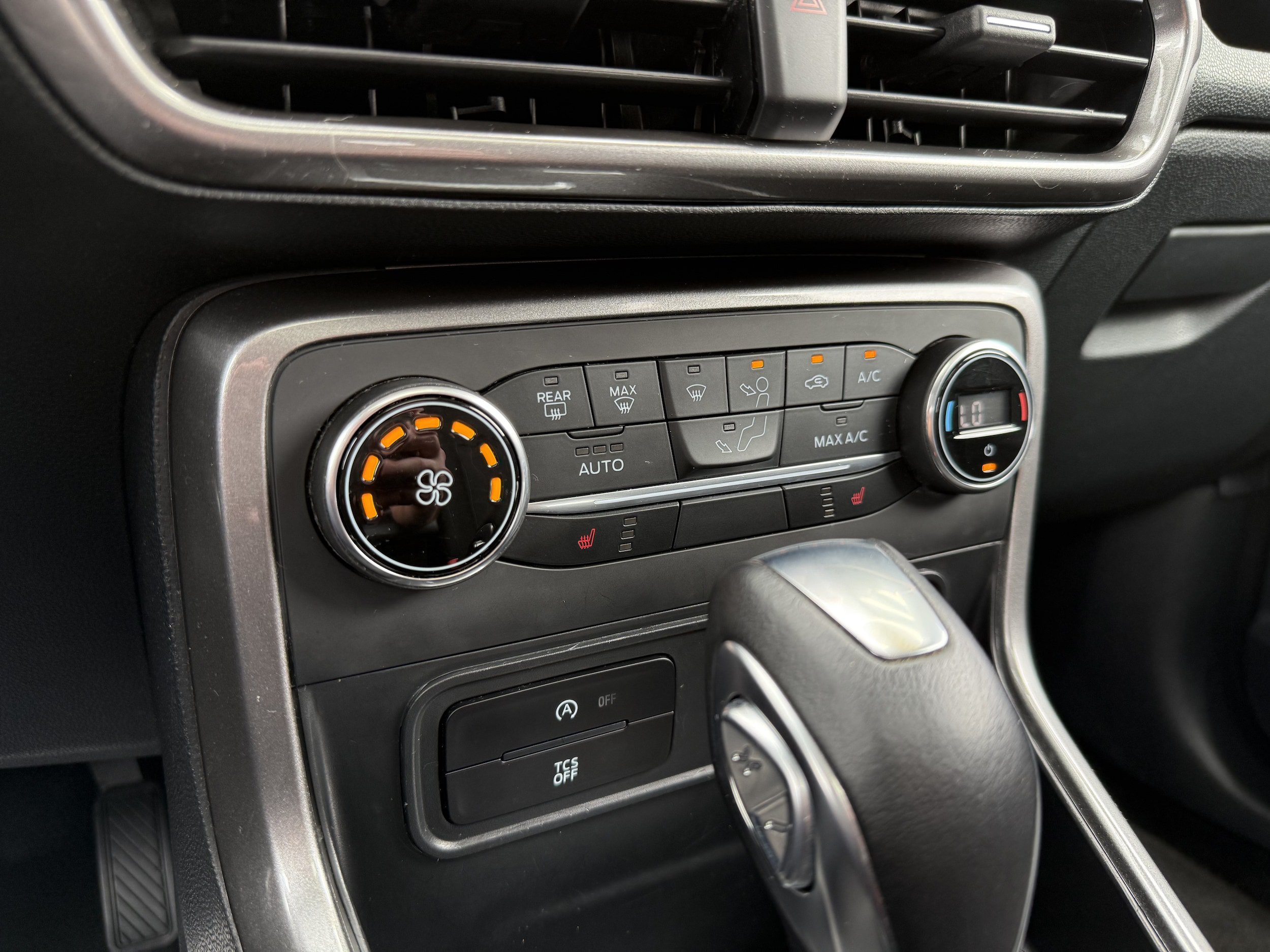 Certified 2020 Ford EcoSport SE FWD image 19