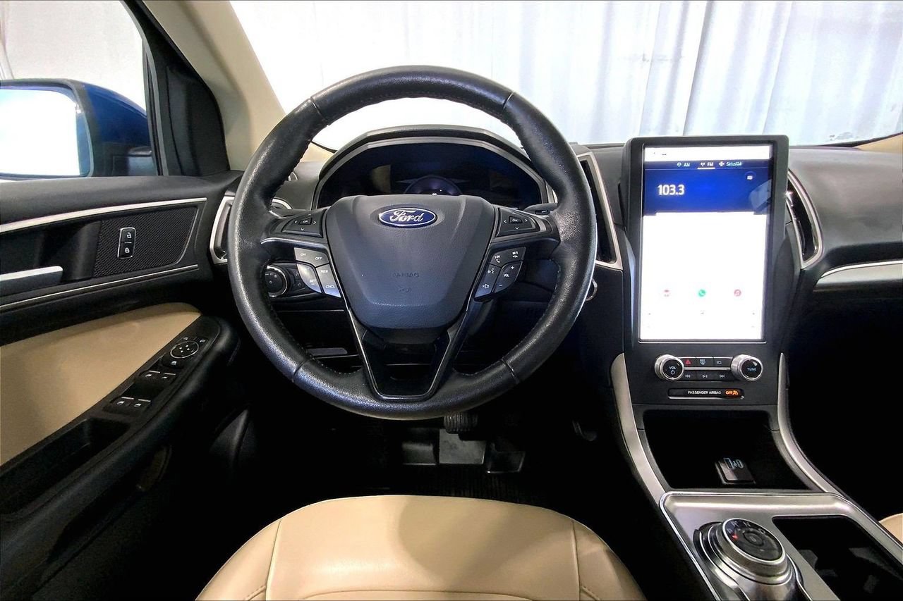 Certified 2022 Ford Edge SEL w/ Convenience Package AWD/4WD image 4
