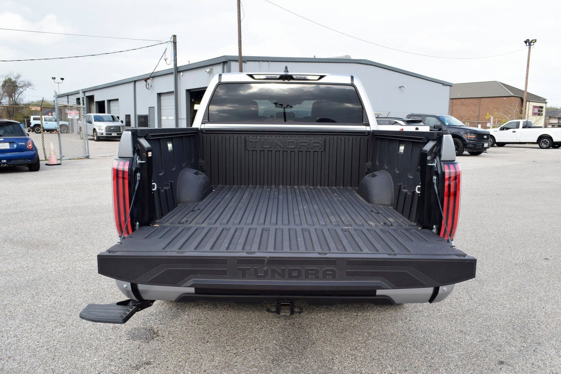Used 2025 Toyota Tundra Platinum image 21