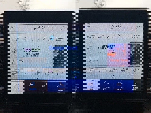 Certified 2021 Ford Explorer XLT w/ Equipment Group 202A image 19