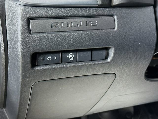Used 2024 Nissan Rogue S image 10