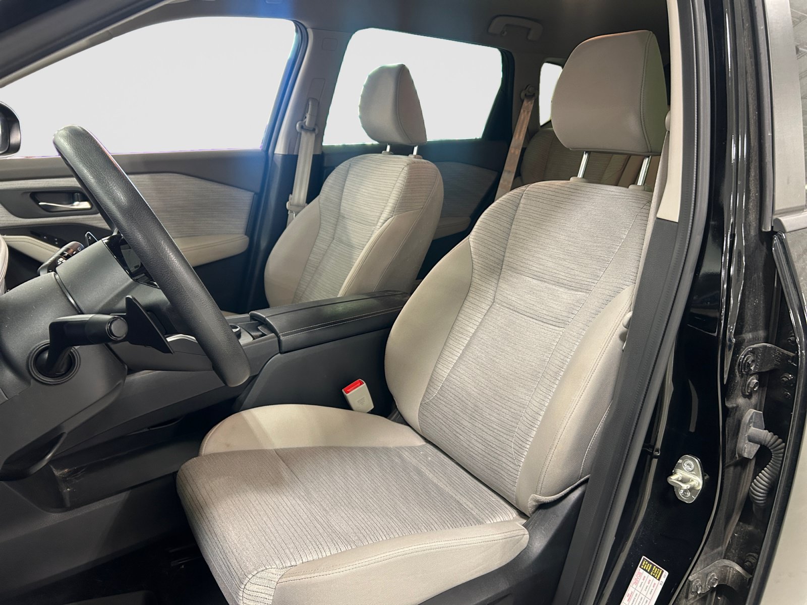 Used 2023 Nissan Rogue SV AWD/4WD image 11
