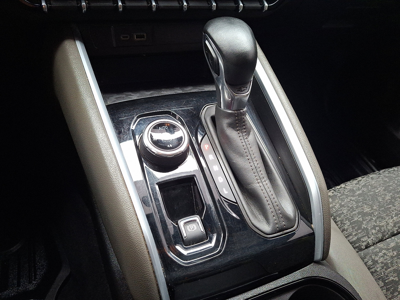 Used 2023 Chevrolet Colorado ZR2 image 14