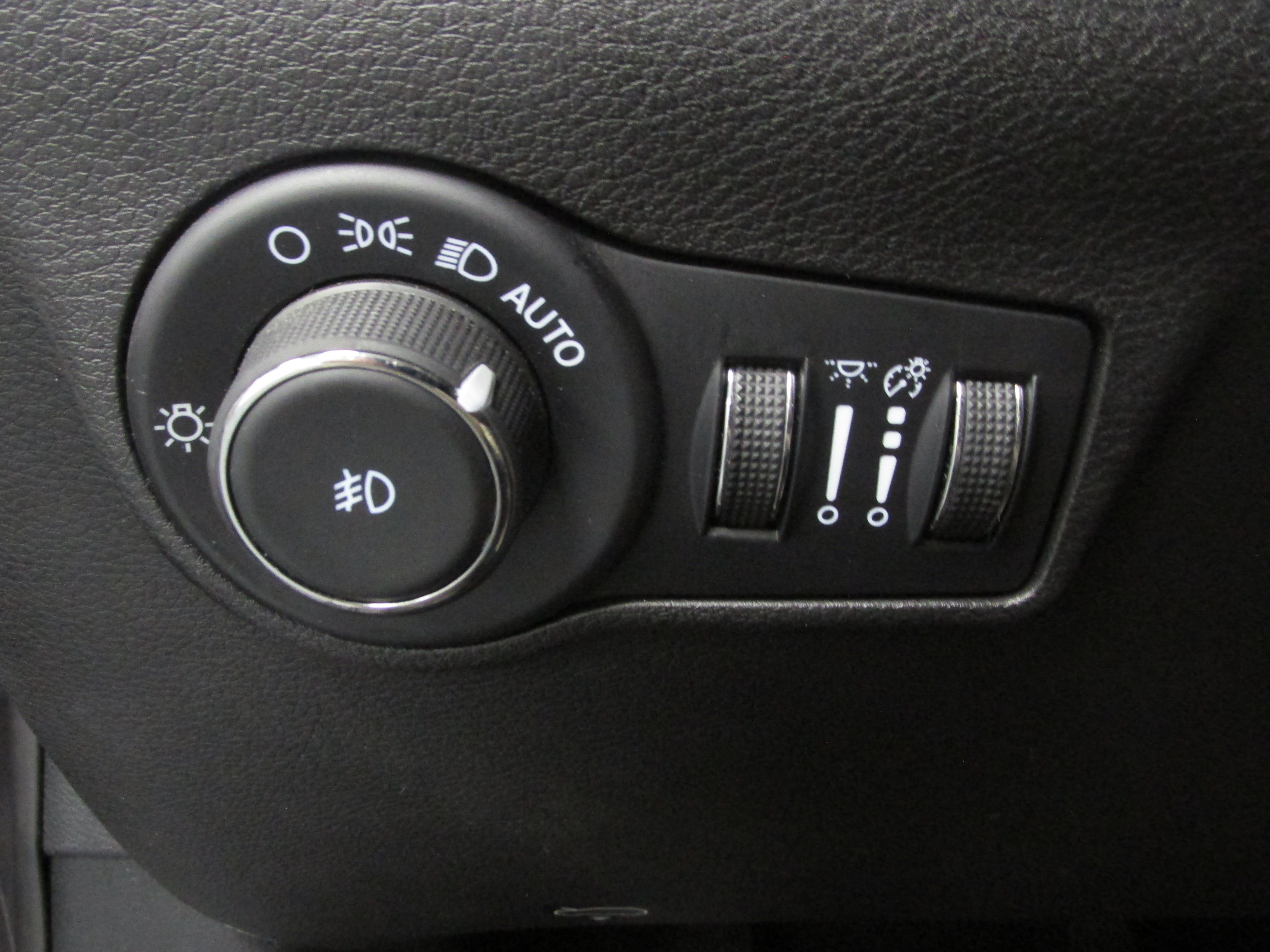 Used 2024 Jeep Compass Limited AWD/4WD image 29