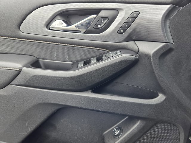Used 2019 Chevrolet Traverse Premier w/ LPO, 'HIT The Road' Package FWD image 19