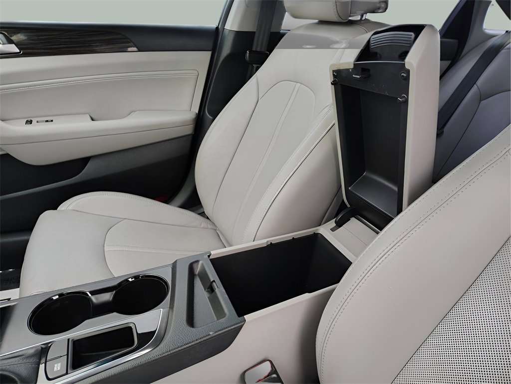 Used 2017 Hyundai Sonata Limited w/ Tech Package 03 image 21