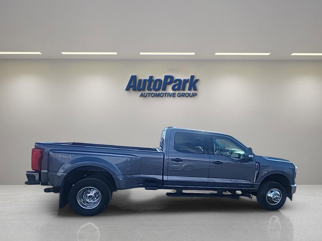 Certified 2025 Ford F350 XLT image 6
