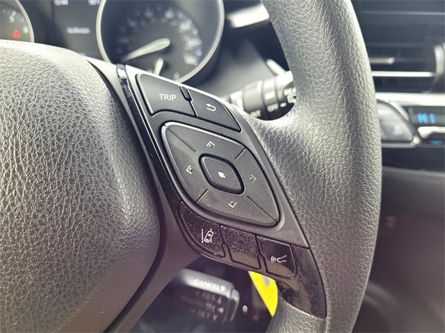 Used 2021 Toyota C-HR LE image 23