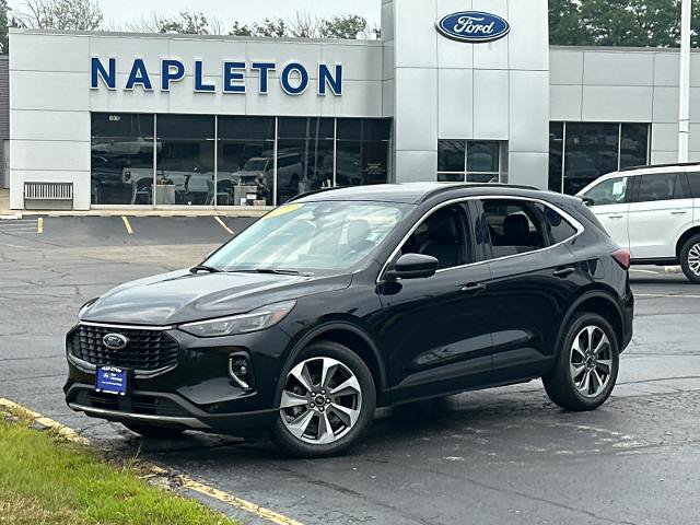 Certified 2023 Ford Escape Platinum w/ Premium Technology Package AWD/4WD image 2
