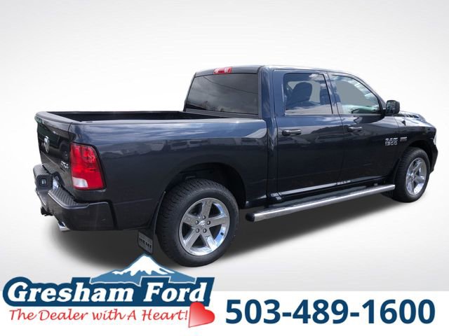 Used 2017 RAM 1500 Express AWD/4WD image 11