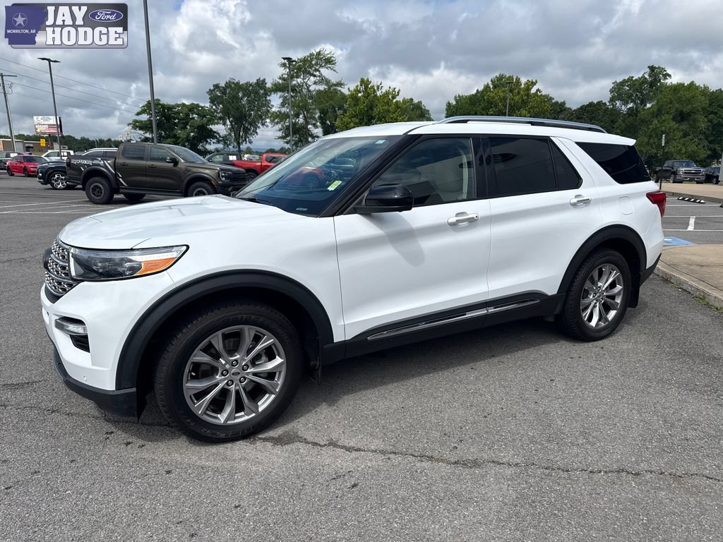 Certified 2023 Ford Explorer Limited AWD/4WD image 2