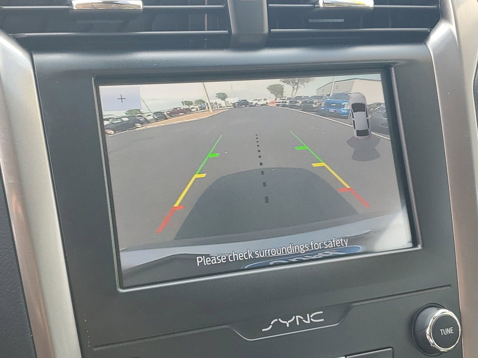Certified 2020 Ford Fusion SE FWD image 24