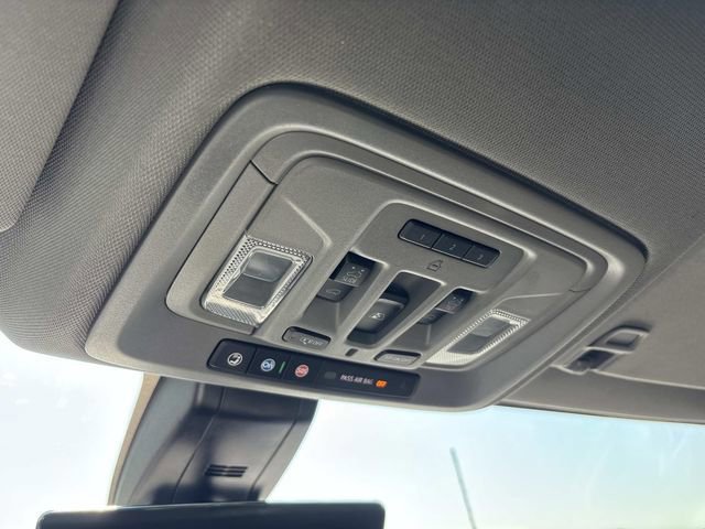 Used 2023 GMC Sierra 3500 Denali w/ Denali Ultimate Package image 35