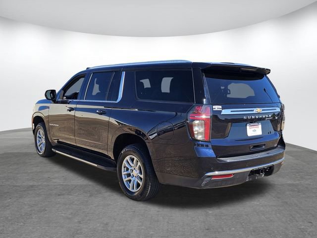 Used 2024 Chevrolet Suburban LT image 2