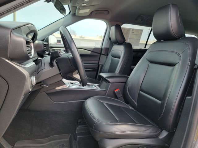 Certified 2022 Ford Explorer XLT w/ Equipment Group 202A AWD/4WD image 20